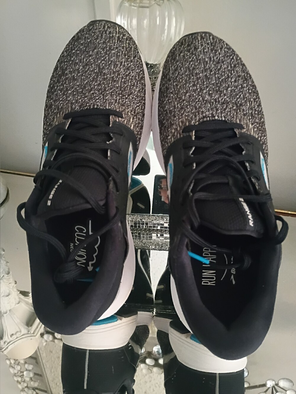 Brooks Women's Black, Gray & White Running Shoes with Teal Logo - Picture 5 of 12